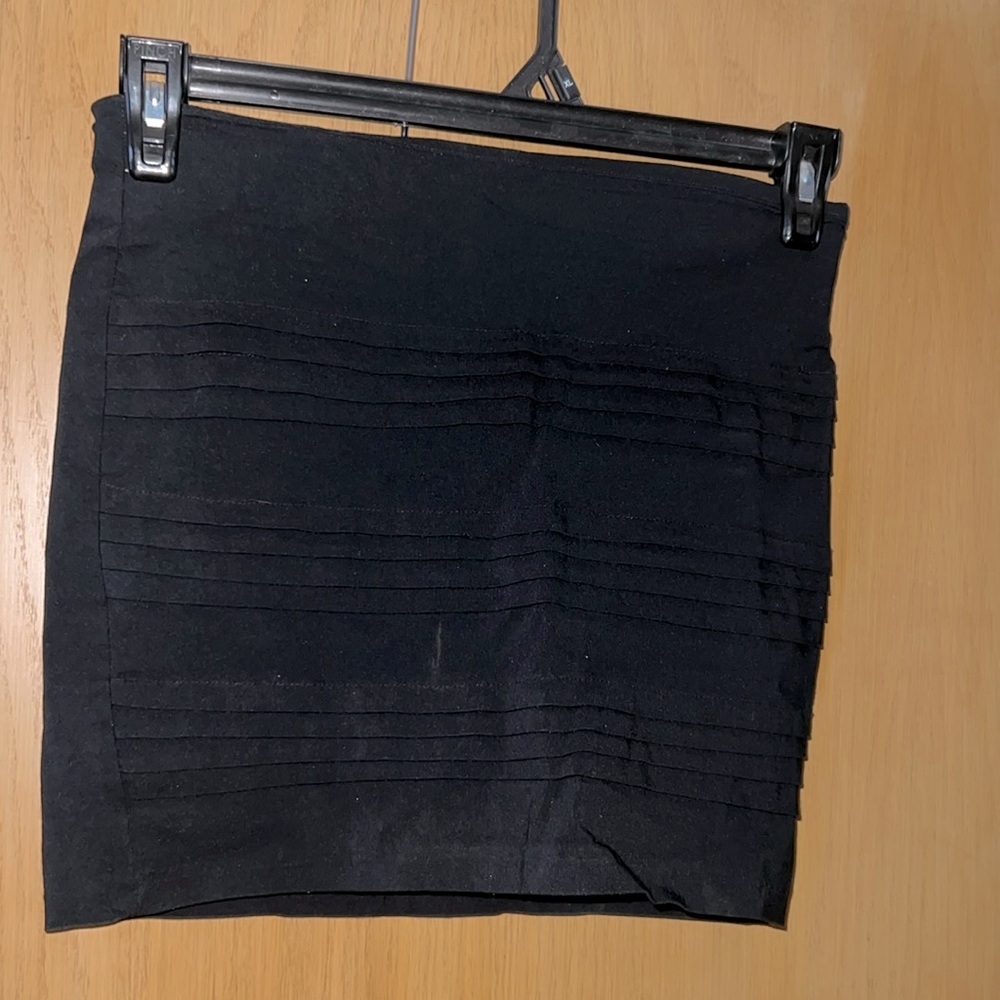 Woman’s Black Mini Skirt SIZE Medium